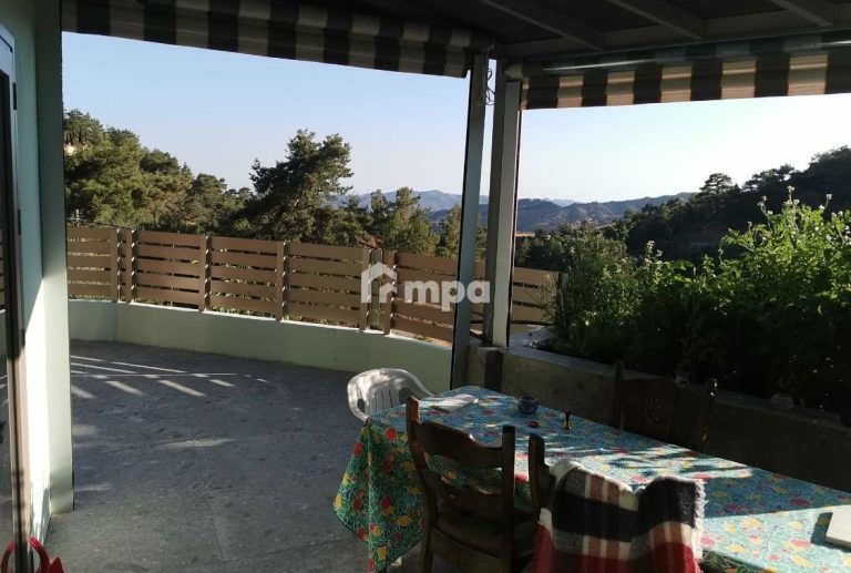 3 Bedroom House for Sale in Vavatsinia, Larnaca District