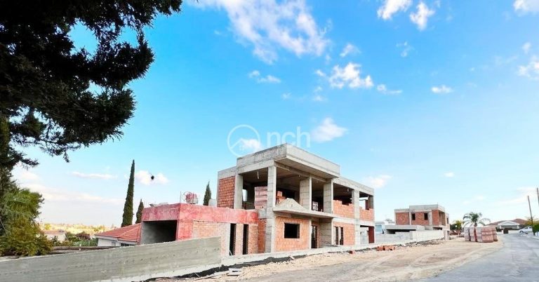 4 Bedroom House for Sale in Pyrgos Lemesou, Limassol District