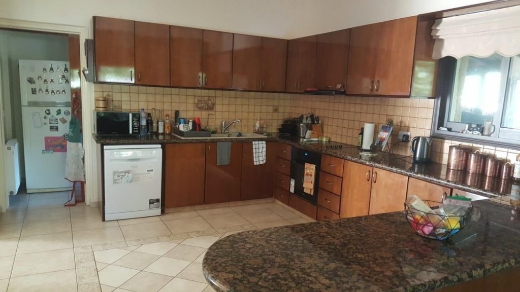 5 Bedroom House for Rent in Limassol District