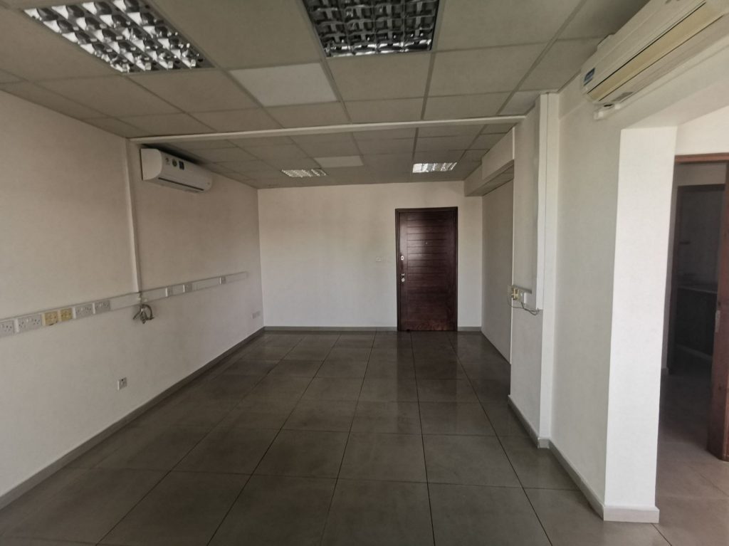 95m² Office for Rent in Limassol – Mesa Geitonia