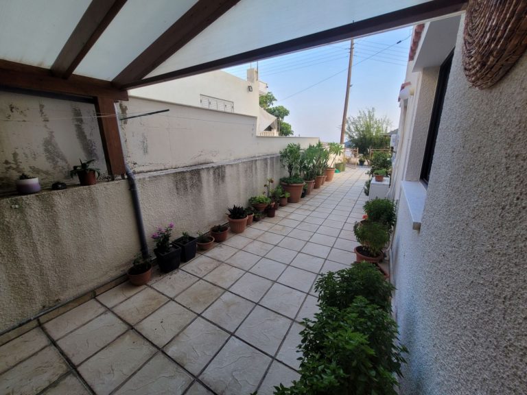 4 Bedroom House for Sale in Palodeia, Limassol District