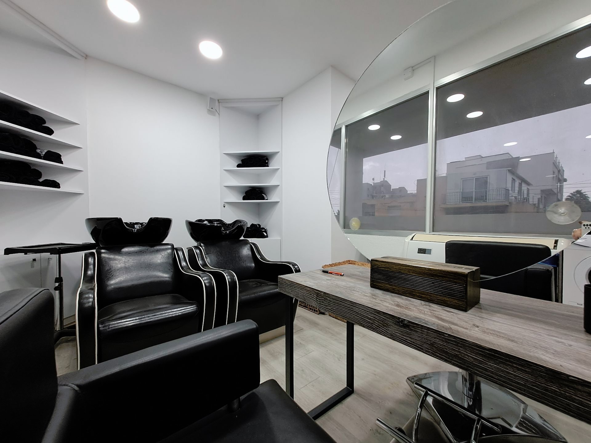 100m² Commercial for Rent in Limassol – Zakaki