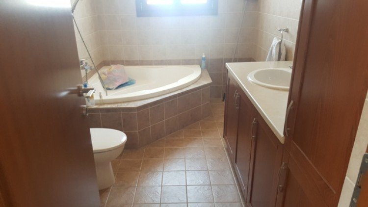 6+ Bedroom House for Sale in Limassol – Agia Fyla