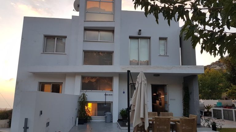 4 Bedroom House for Rent in Tsada, Paphos District