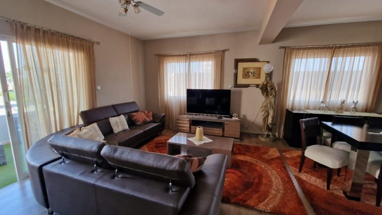 3 Bedroom Apartment for Rent in Limassol – Mesa Geitonia