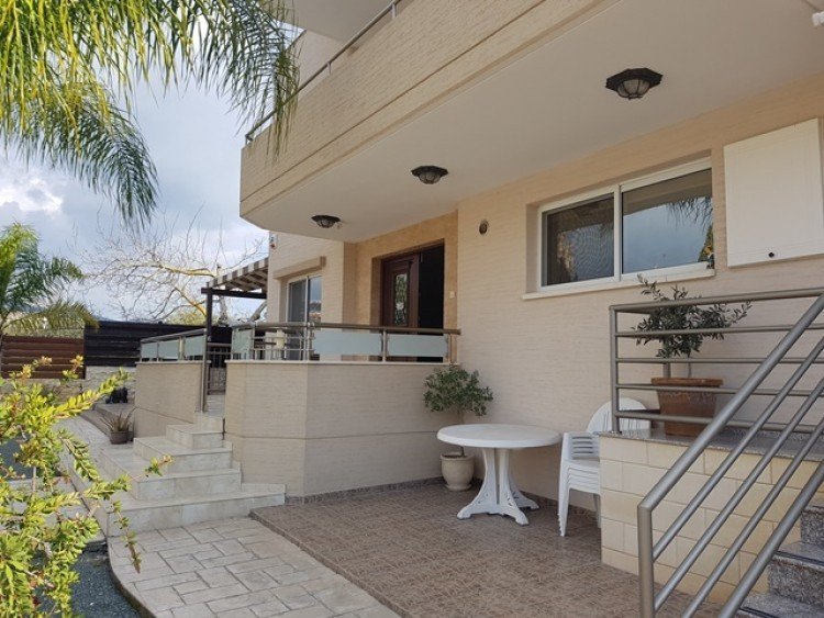 6+ Bedroom House for Sale in Paramytha, Limassol District