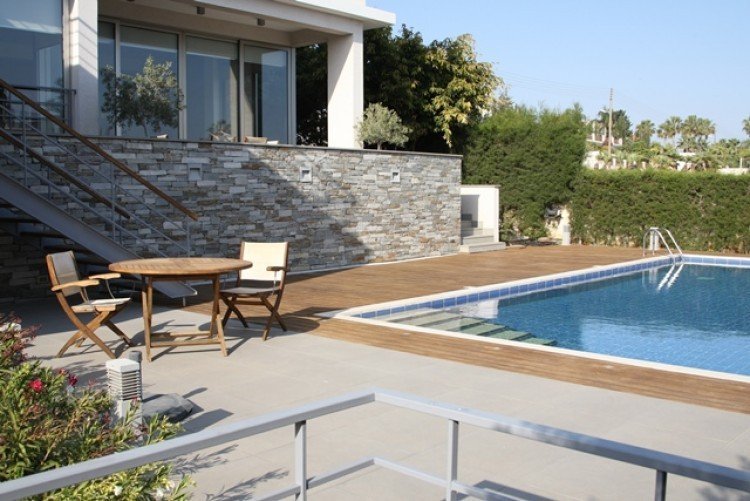 5 Bedroom House for Sale in Kalogiroi, Limassol District