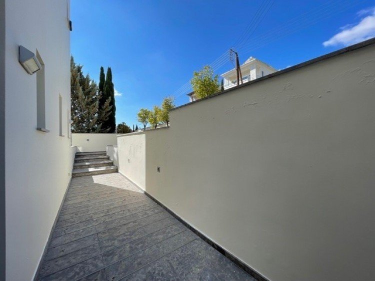 4 Bedroom House for Sale in Palodeia, Limassol District