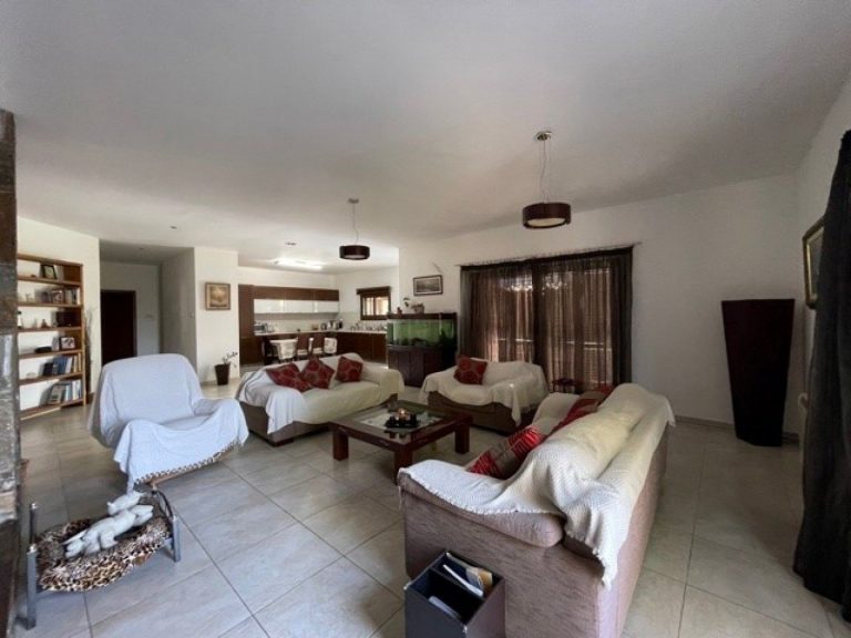 4 Bedroom House for Sale in Laneia, Limassol District