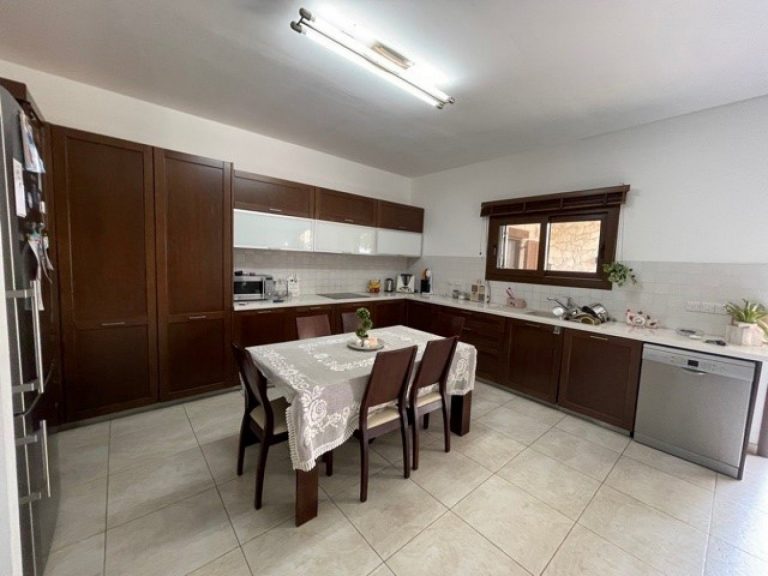 4 Bedroom House for Sale in Laneia, Limassol District