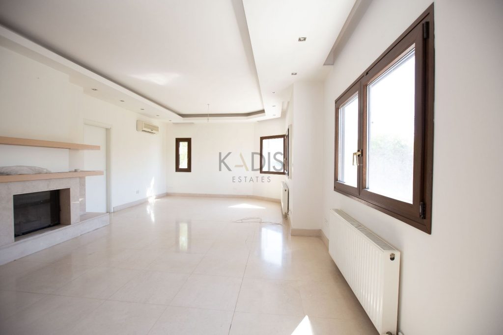 4 Bedroom House for Sale in Agios Dometios, Nicosia District