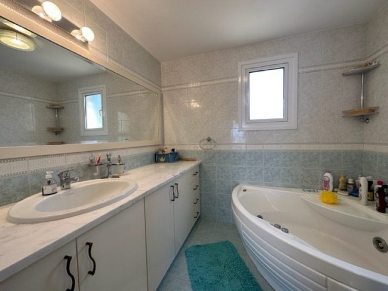 4 Bedroom House for Sale in Agia Paraskevi, Limassol District