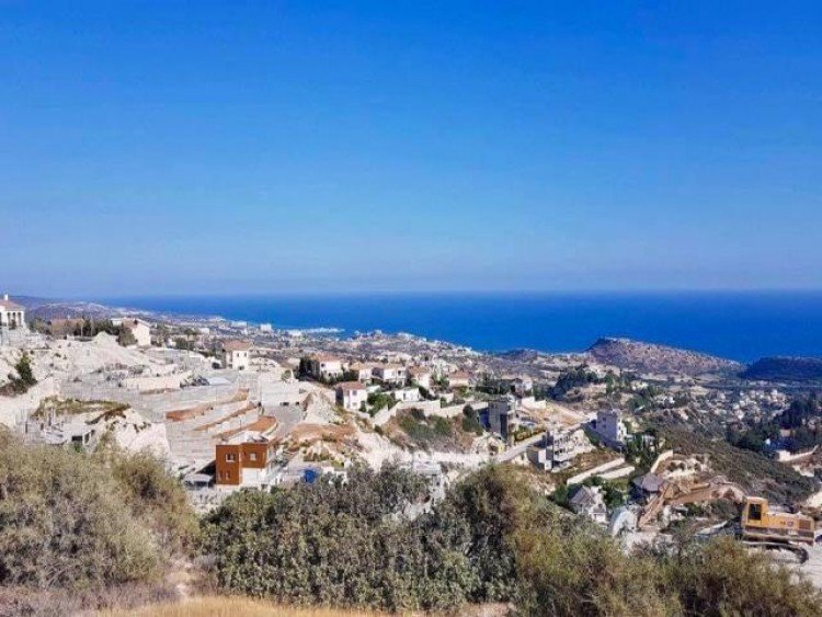 867m² Plot for Sale in Agios Tychonas, Limassol District