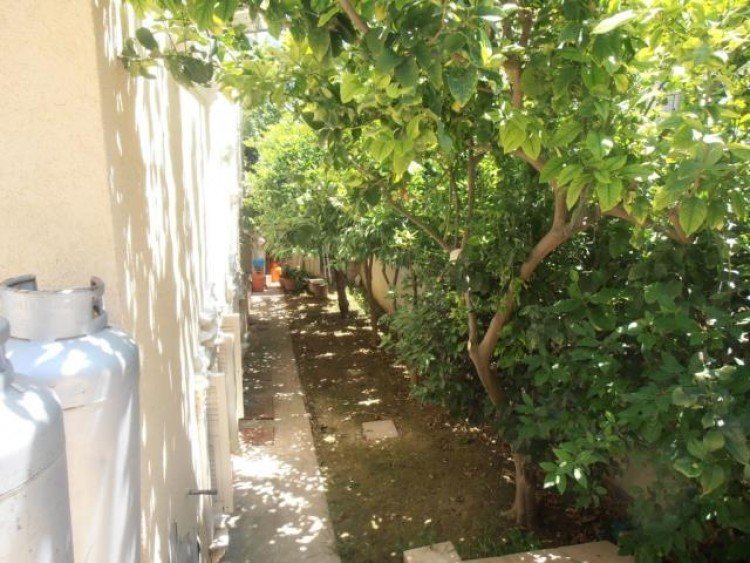 4 Bedroom House for Sale in Kalogiroi, Limassol District