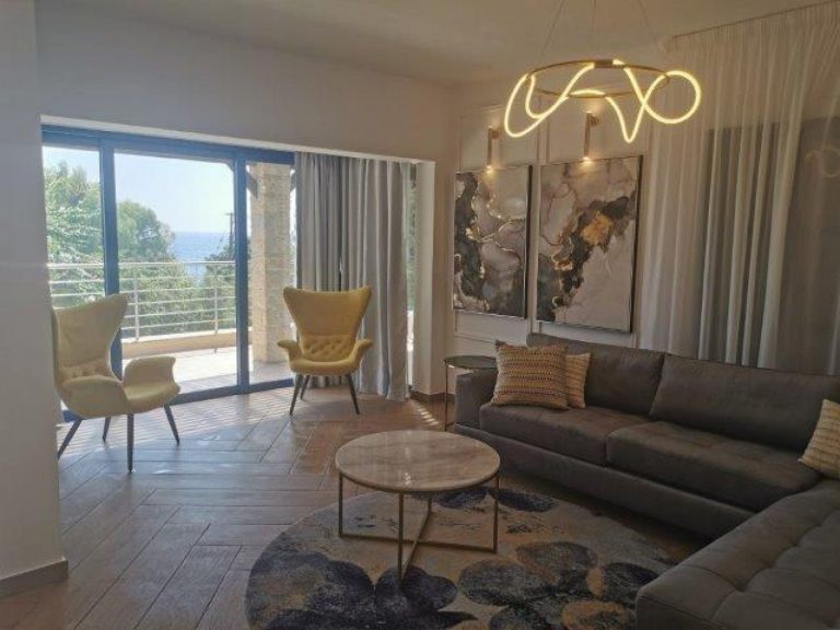 6+ Bedroom House for Sale in Agios Tychonas, Limassol District