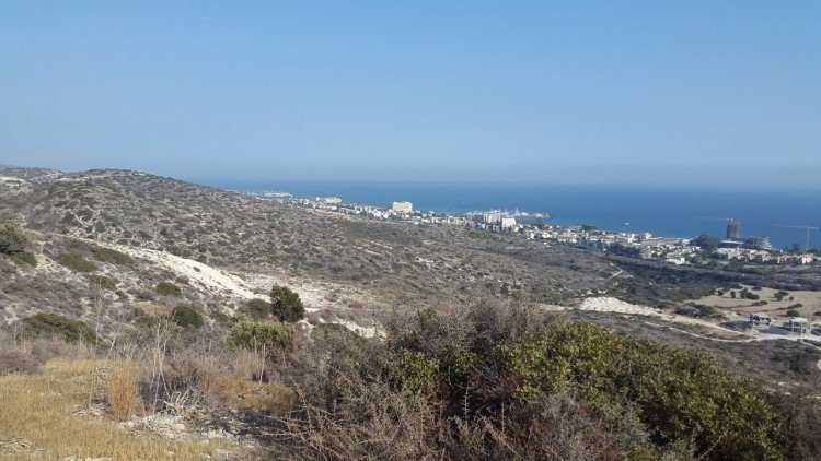 3,672m² Plot for Sale in Agios Tychonas, Limassol District