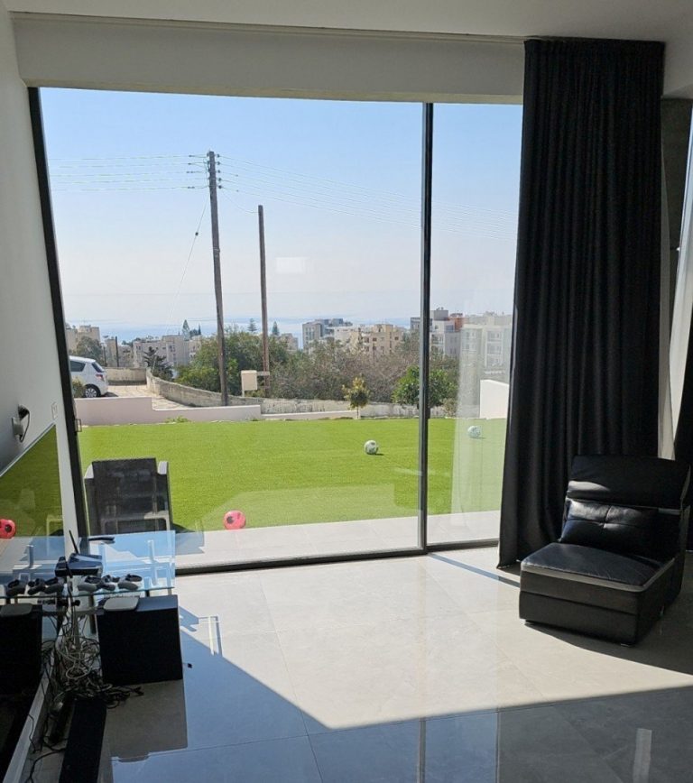 2 Bedroom House for Sale in Agios Tychonas, Limassol District