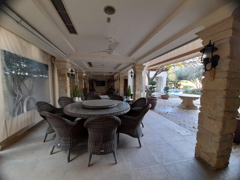 5 Bedroom House for Sale in Limassol – Naafi