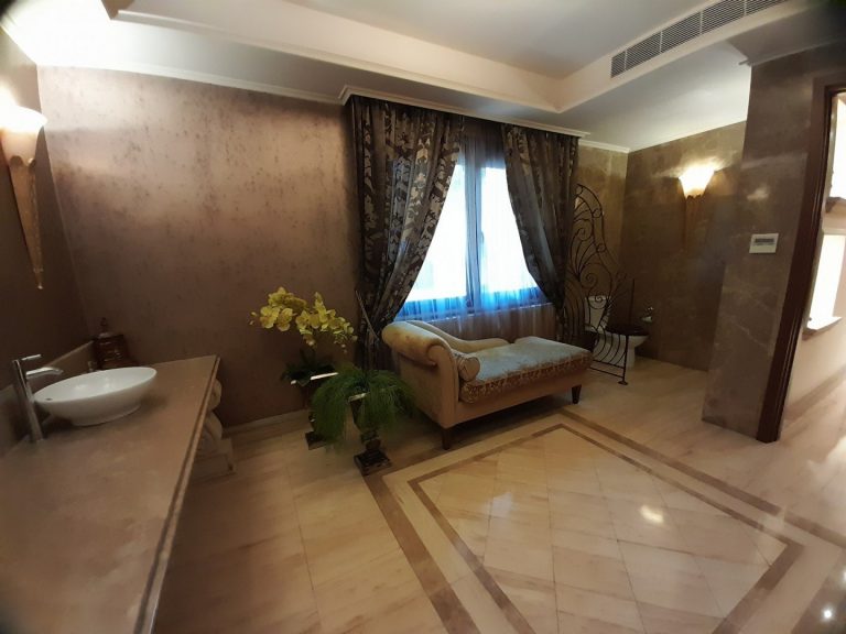 5 Bedroom House for Sale in Limassol – Naafi