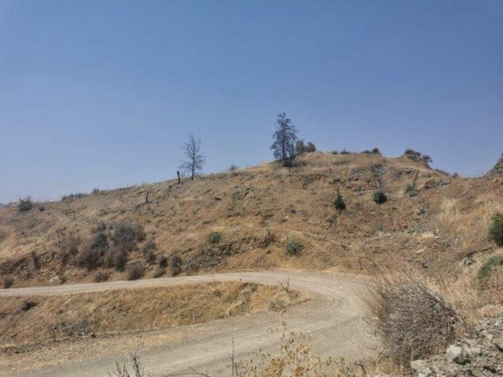 3,679m² Plot for Sale in Eptagoneia, Limassol District