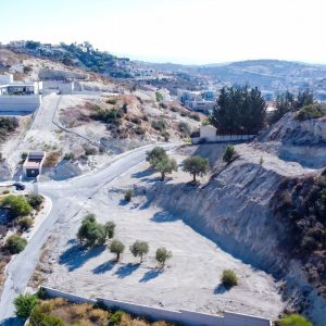 2,700m² Plot for Sale in Agios Tychonas, Limassol District