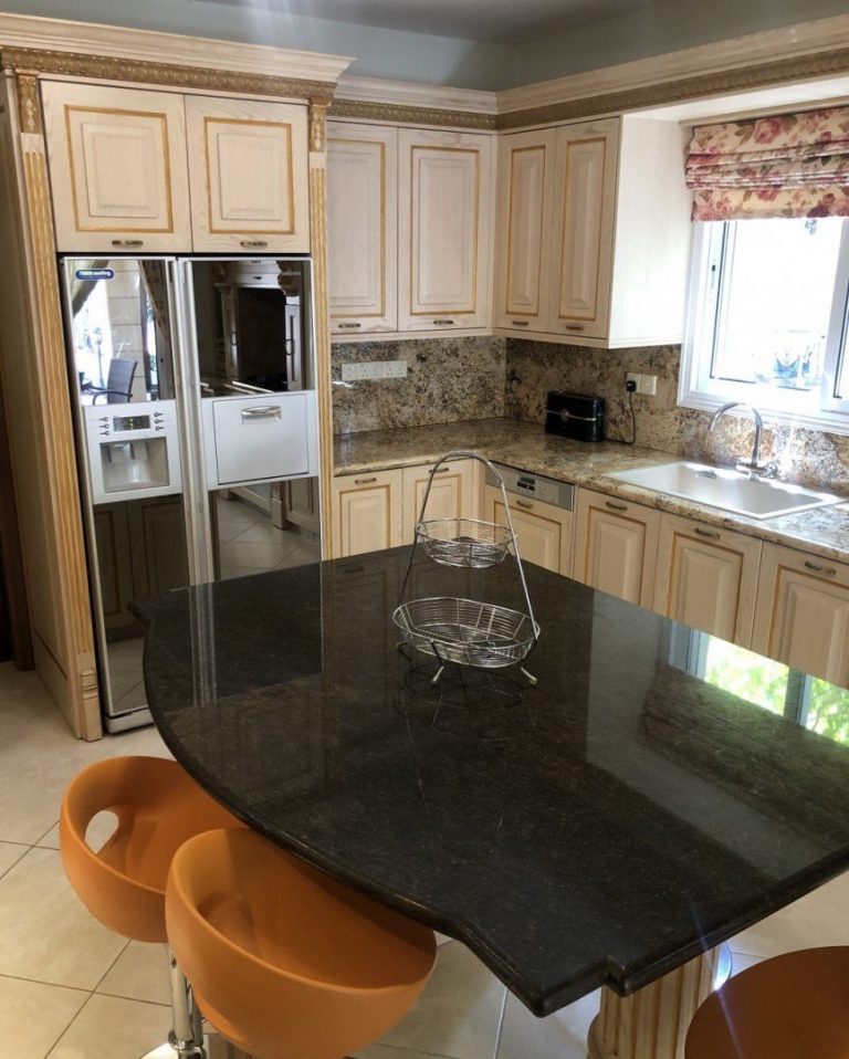 4 Bedroom House for Sale in Germasogeia, Limassol District