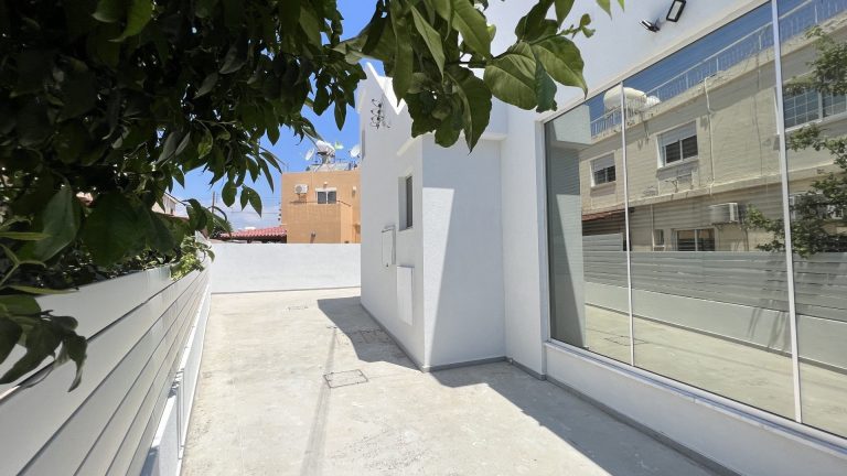 291m² Building for Sale in Limassol – Zakaki