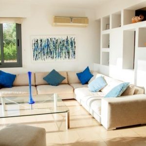 3 Bedroom House for Sale in Kissonerga, Paphos District