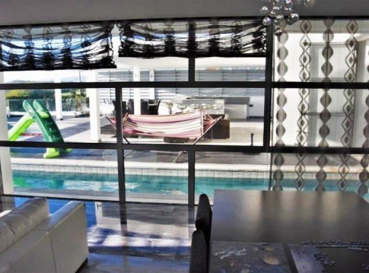 6+ Bedroom House for Sale in Tala, Paphos District