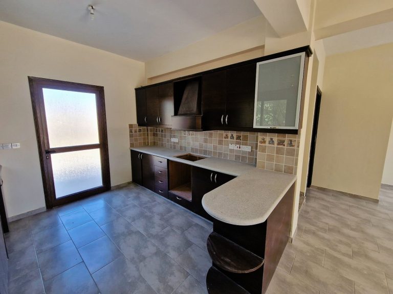 4 Bedroom House for Sale in Ineia, Paphos District