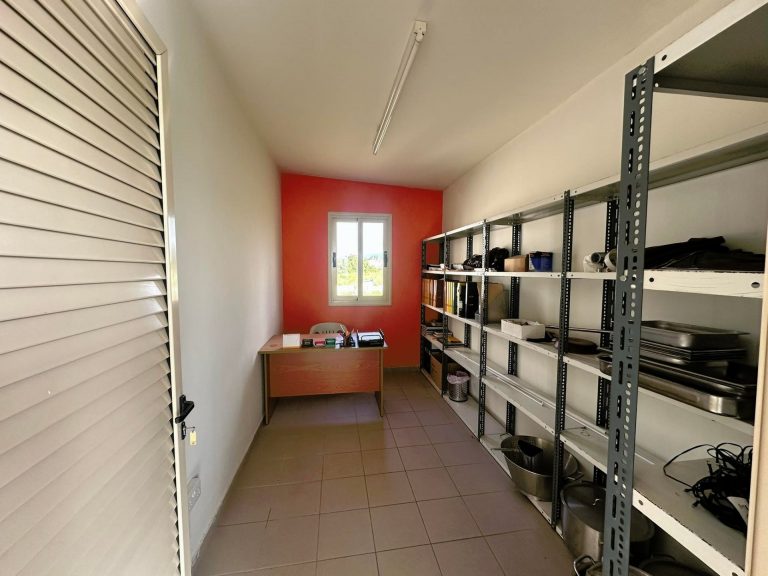 521m² Commercial for Sale in Timi, Paphos District