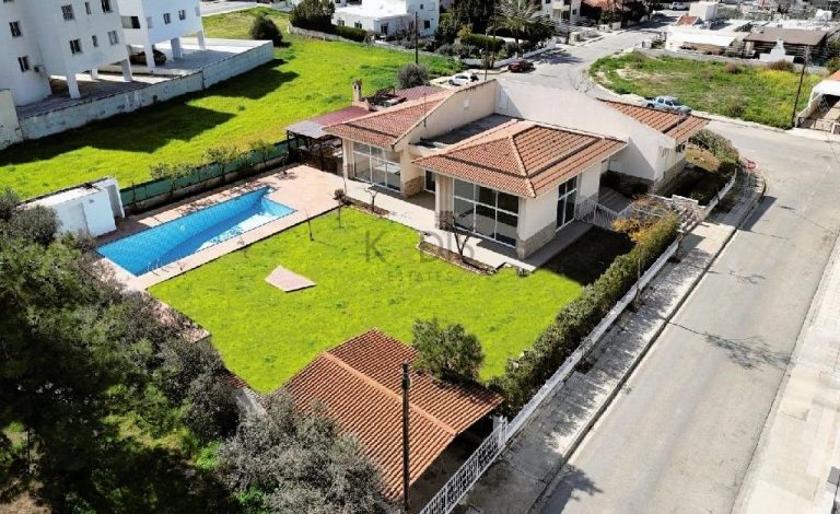 Cheap Houses and Villas for Sale Nicosia up to 800000 euro