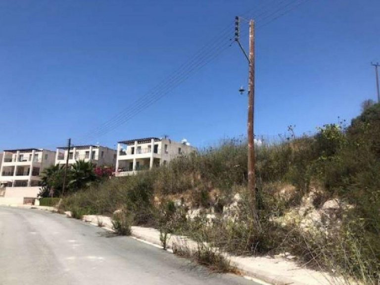 607m² Plot for Sale in Stroumpi, Paphos District