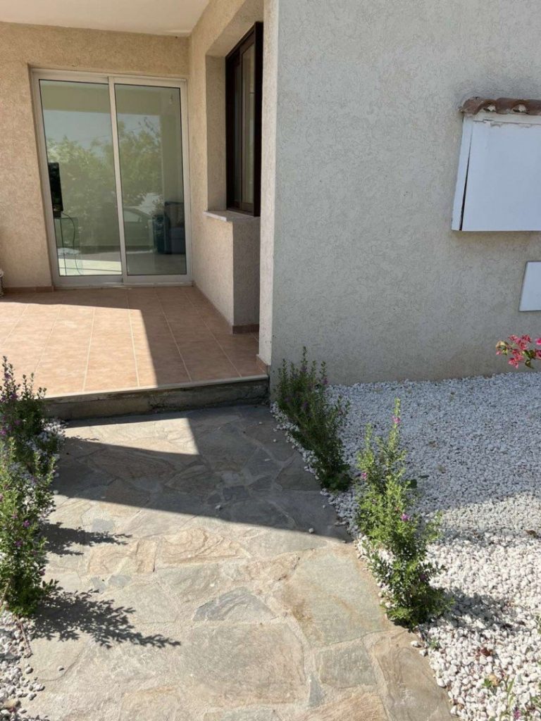 3 Bedroom House for Sale in Peyia, Paphos District