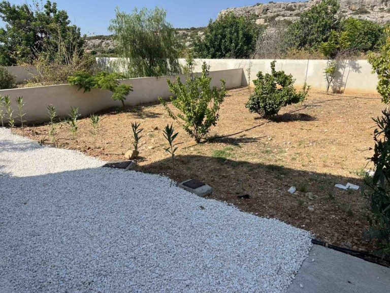 3 Bedroom House for Sale in Peyia, Paphos District