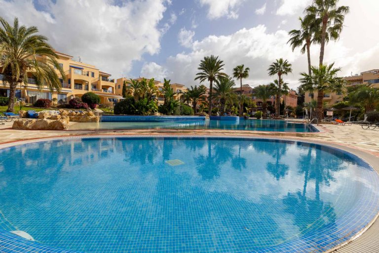 2 Bedroom Apartment for Sale in Kato Paphos