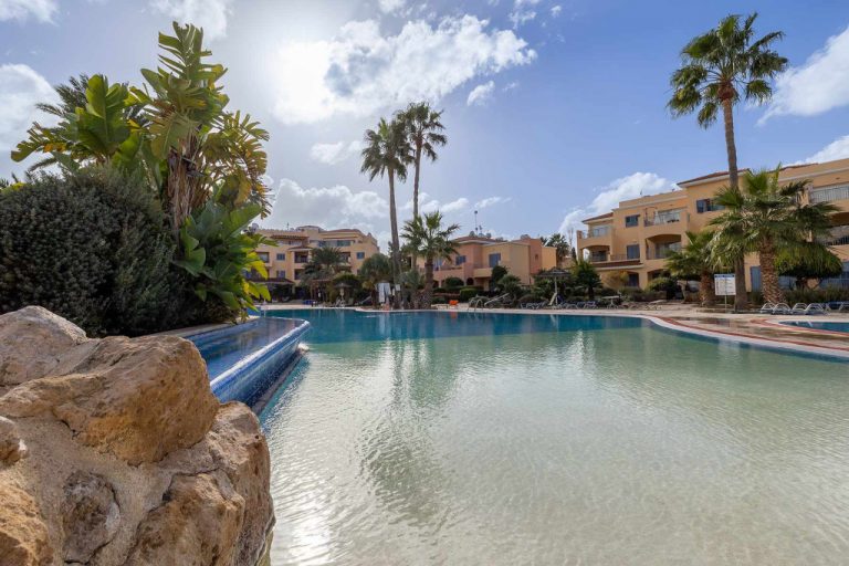 2 Bedroom Apartment for Sale in Kato Paphos