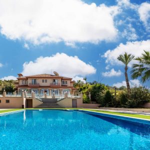 6+ Bedroom House for Sale in Alethriko, Larnaca District