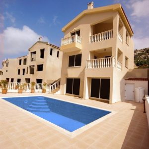 5 Bedroom House for Sale in Peyia, Paphos District