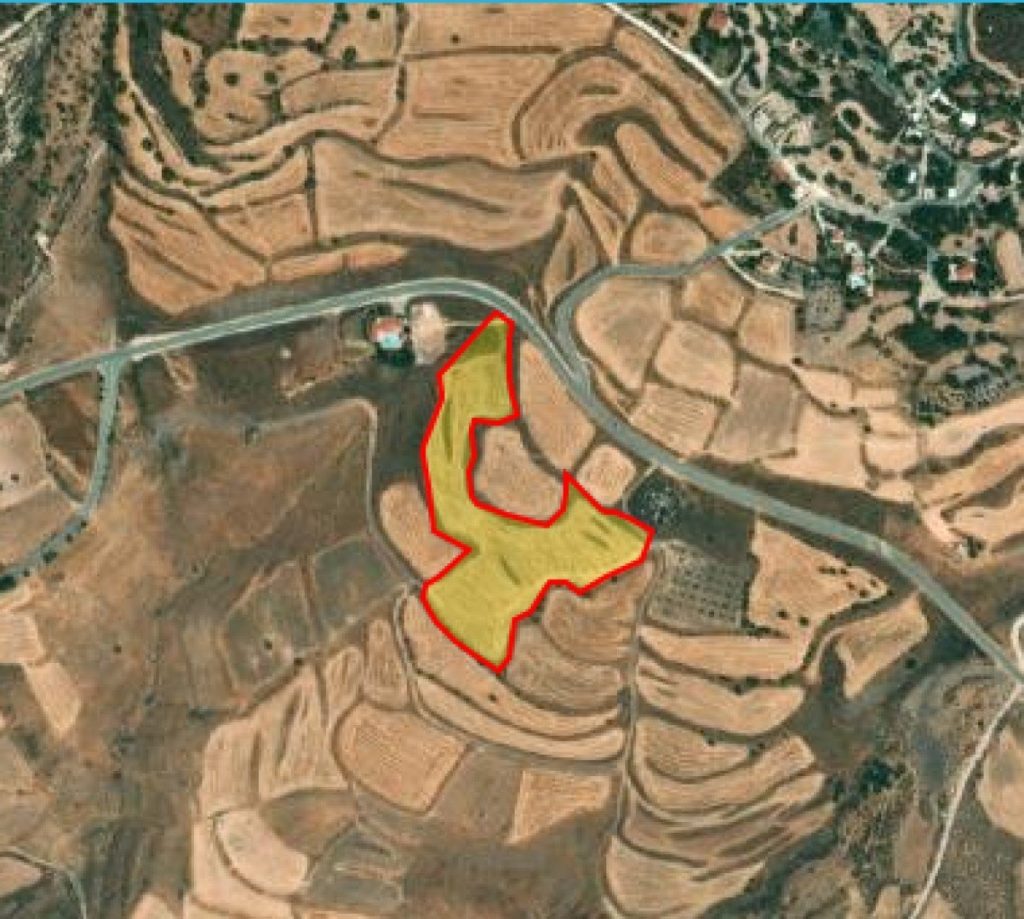 16,054m² Plot for Sale in Milia Pafou, Paphos District