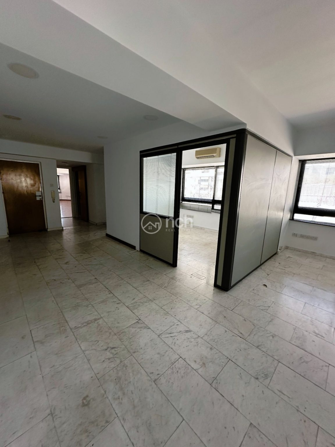 160m² Office for Rent in Nicosia – Trypiotis