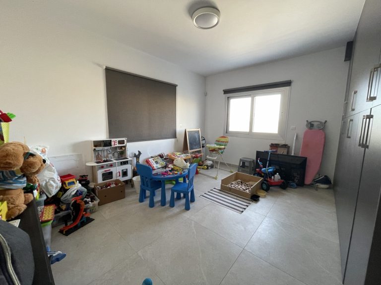 6+ Bedroom House for Rent in Limassol District