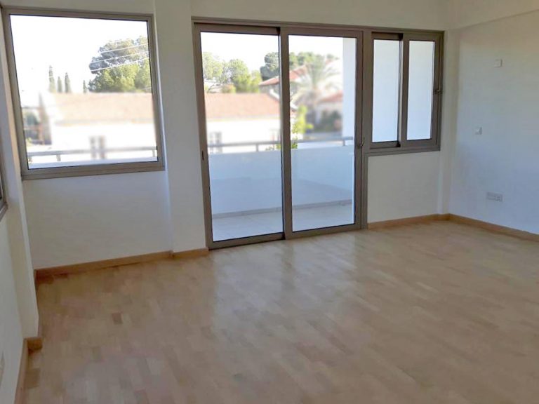 5 Bedroom House for Sale in Aglantzia, Nicosia District