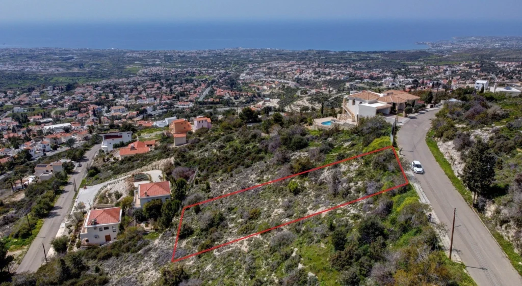 1,272m² Plot for Sale in Tala, Paphos District