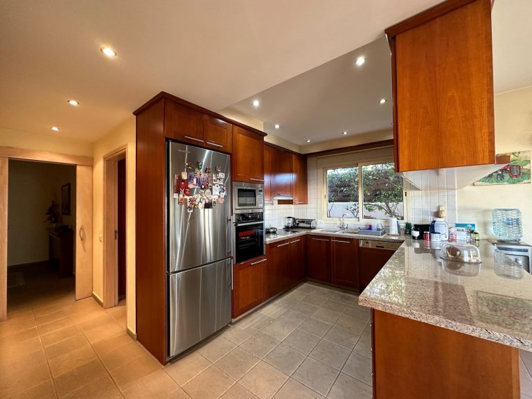 5 Bedroom House for Sale in Limassol District