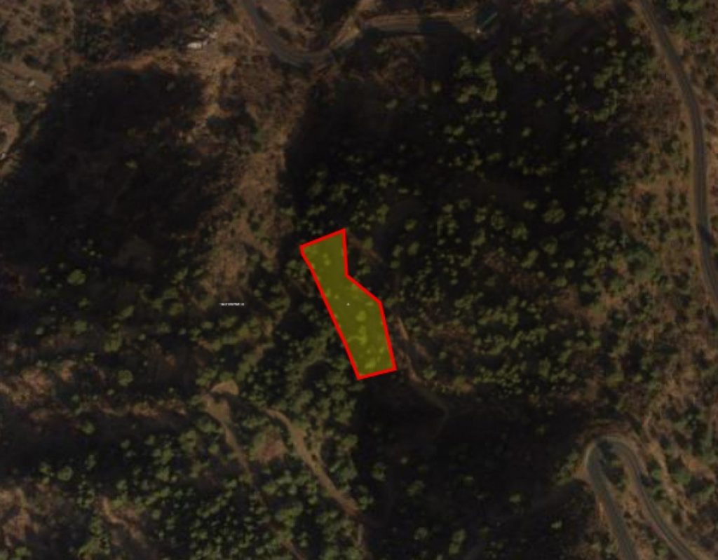 2,440m² Plot for Sale in Pomos, Paphos District