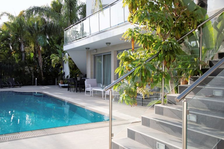 5 Bedroom House for Sale in Agios Tychonas, Limassol District