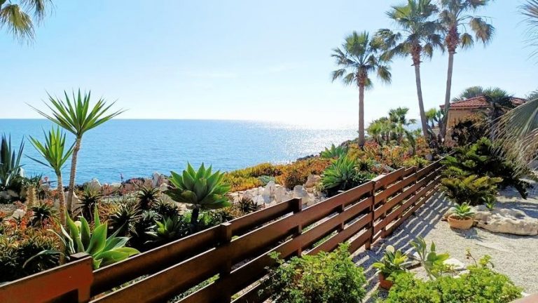 5 Bedroom House for Rent in Sea Caves, Paphos District