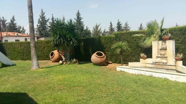 5 Bedroom House for Rent in Agios Sylas, Limassol District