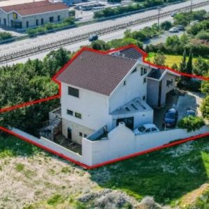 4 Bedroom House for Sale in Kalogiroi, Limassol District